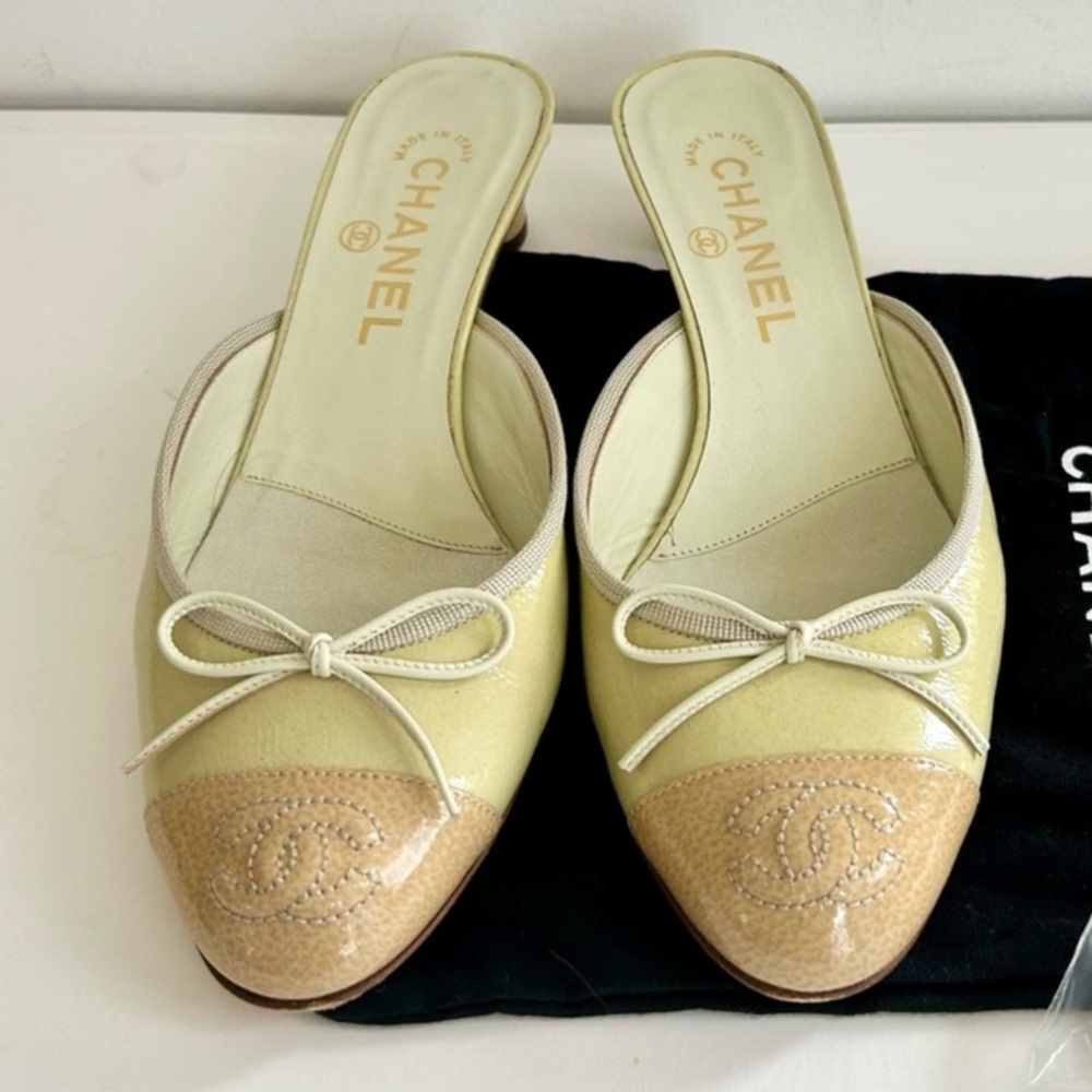 Chanel Vintage Interlocking CC Logo Mules